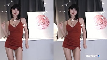 Aespa winter next level sexy chick dances to kpop song