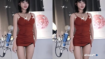 Aespa winter next level sexy chick dances to kpop song