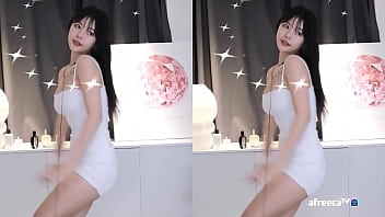 Aespa winter next level sexy chick dances to kpop song