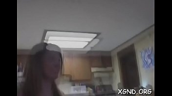 Hawt doxy takes it from behind