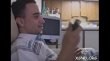 Hawt doxy takes it from behind