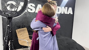 Dando para um casal e gozando gostoso