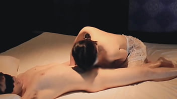 白いランジェリーを着た人妻がフェラと騎乗位で僕の精子を搾り取る。home made amateur 個人撮影 kawasaki jk