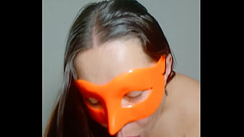 La dueña del bar hace un video especial penetrando su hermosa y enorme concha para su nuevo cliente le encanta la verga de extraños full on xred sheer 2