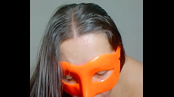 La dueña del bar hace un video especial penetrando su hermosa y enorme concha para su nuevo cliente le encanta la verga de extraños full on xred sheer 2