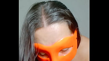 La dueña del bar hace un video especial penetrando su hermosa y enorme concha para su nuevo cliente le encanta la verga de extraños full on xred sheer 2