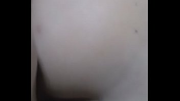 Socando o pau até o talo