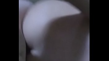 Socando o pau até o talo