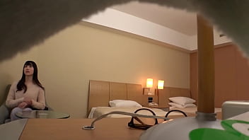 Japanese milf big breasts cosplayer attempts extreme photo shoots at hotels to earn a living Japanese milf big breasts cosplayer attempts extreme photo shoots at hotels to earn a living