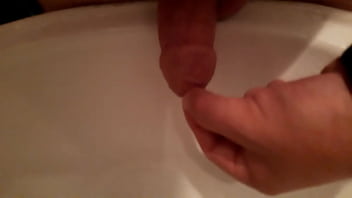 Массаж уретры глубоко