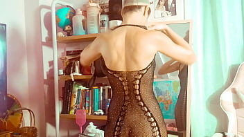 Ariel ortiz goes on a date with her lover so she puts on her favorite blue wig and sexy dress