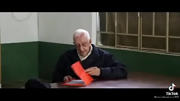 História de um soldado ateu que acreditou em deus na segunda guerra mundial olhando pra estrelas