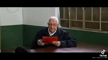 História de um soldado ateu que acreditou em deus na segunda guerra mundial olhando pra estrelas