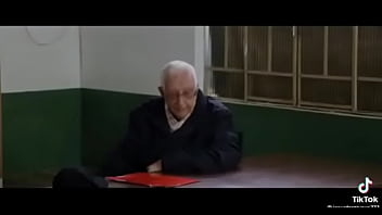 História de um soldado ateu que acreditou em deus na segunda guerra mundial olhando pra estrelas