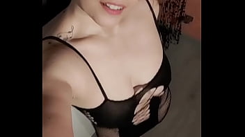 Hello mes loulous quoi de beau de prévu ce weekend moi ce soir c'est