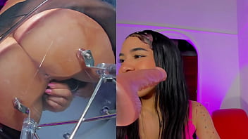 How horny to see this lesbian sucking the machine and with the vibrator in her wet pussy