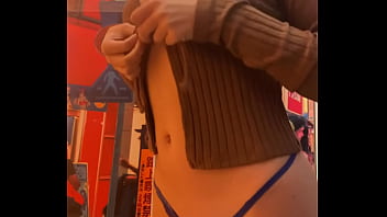 Vidéo complète dans la cabine d’essayage disponible en privé pour tout