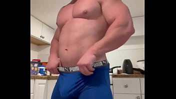 Try to subscribe my and you will never regret #of #body #dancer #bodybudiker #collaboration