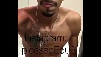 Dotado Se Masturbando thumbnail