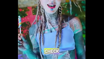 Girlfriend with or without split tongue