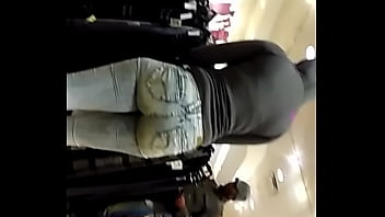 Very Nice Ass In Jeans thumbnail