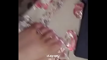 Pies lindos para masturbarse