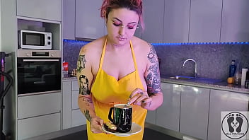 Chubby waitress masturbates in the kitchen wearing an apron
