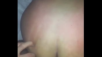 Culona cacheteada duro