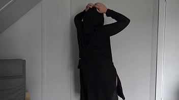 Sexy Virgin Muslim Girl Takes Of All Her Clothes And Is Not Afraid To Show Her Hairy Vagina thumbnail