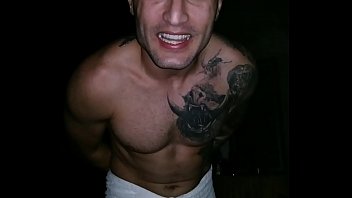 De Sunga Branca #9 Lutador Pintudo Mostra O Tamanho Da Rola Vídeo thumbnail