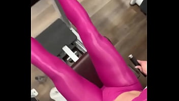 Here is your daily reminder to not skip leg day if you can walk normally after your leg day then you need to train