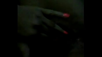 Mi esposa se masturba para mi