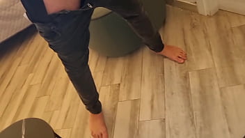 Asmr male apri la bocca e bevila tutta troia ansima geme sborra pisciata slip hot sexy cazzo enorme italiano