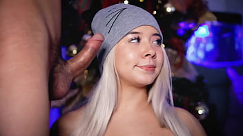 I love tempting my boss's penis and making it hard as a rock while i behave like a little whore