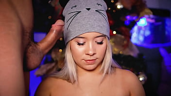 I love tempting my boss's penis and making it hard as a rock while i behave like a little whore