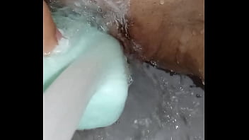 Gretala saponetta per la fica depilata jul 03 2025