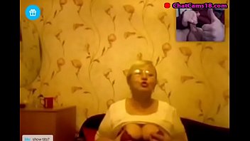 Mature lady webcam