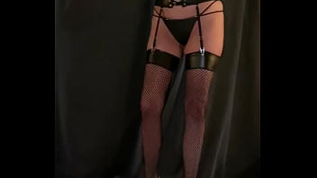 Enseñando la puta de su esposa