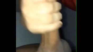 Faminta de porra pedi de joelhos até ele jorrar tudo