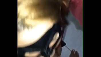 Faminta de porra pedi de joelhos até ele jorrar tudo