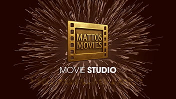 Sexo em público no fast food casal faz suruba no drive thru e arrisca tudo