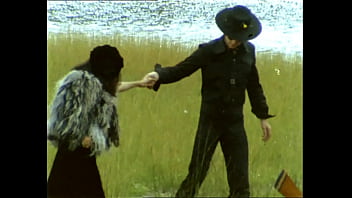 Pol mascarne se folla a george