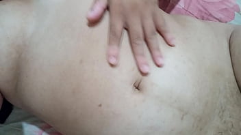 Novinha safada gemendo gostoso até gozar