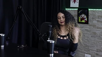 Falou sobre sua coleção de peixes se diverte com a humilhação entrou na pornografia por falta do que fazer charlottye watch sheer red