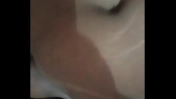 Safadona tomado banho