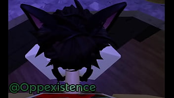 Me la cogo mientras preparaba el almuerzo