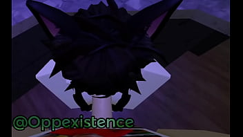 Me la cogo mientras preparaba el almuerzo