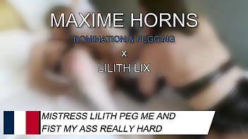 J’étais venu en bon soumis harnaché et excité et elle m’a offert ce dont je rêvais un fist brutal un god