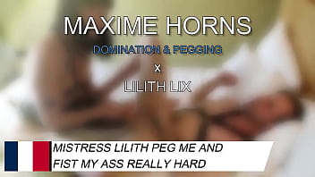 J’étais venu en bon soumis harnaché et excité et elle m’a offert ce dont je rêvais un fist brutal un god