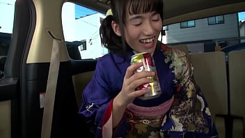 成人式帰りのgカップ爆乳処女20歳 無料記念撮影と称して中出し撮影2